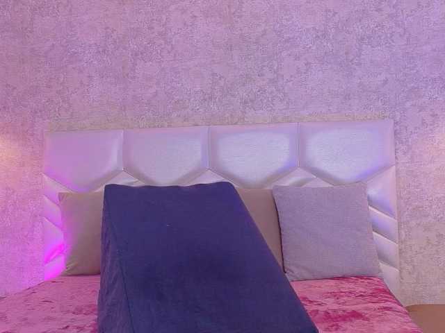 AriiNovoa live cam on BongaCams
