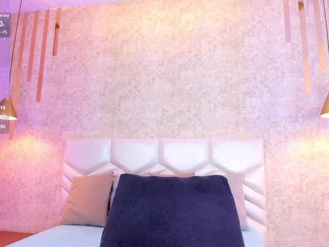 AriiNovoa live cam on BongaCams