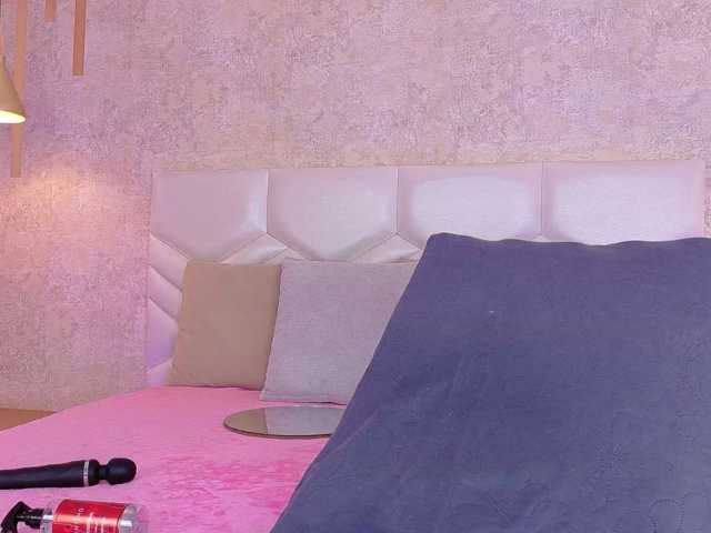 AriiNovoa live cam on BongaCams