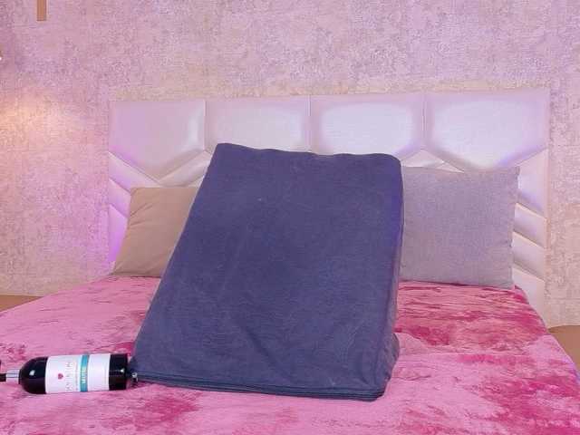 AriiNovoa live cam on BongaCams