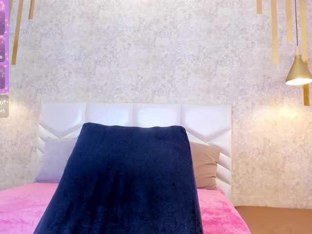 AriiNovoa live cam on BongaCams