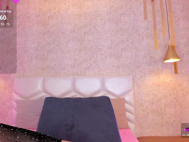 AriiNovoa live cam on BongaCams