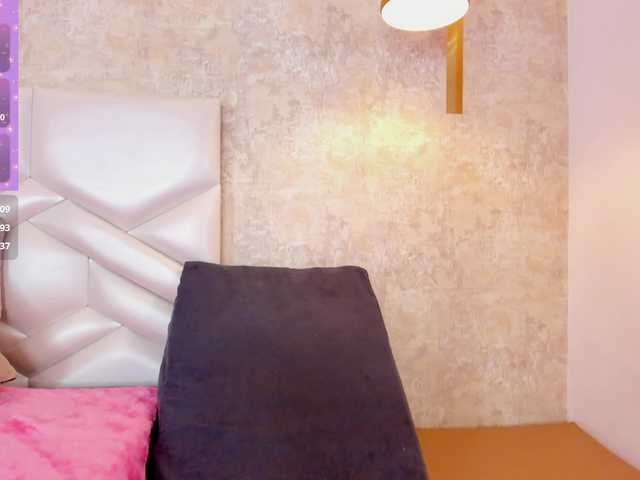 AriiNovoa live cam on BongaCams