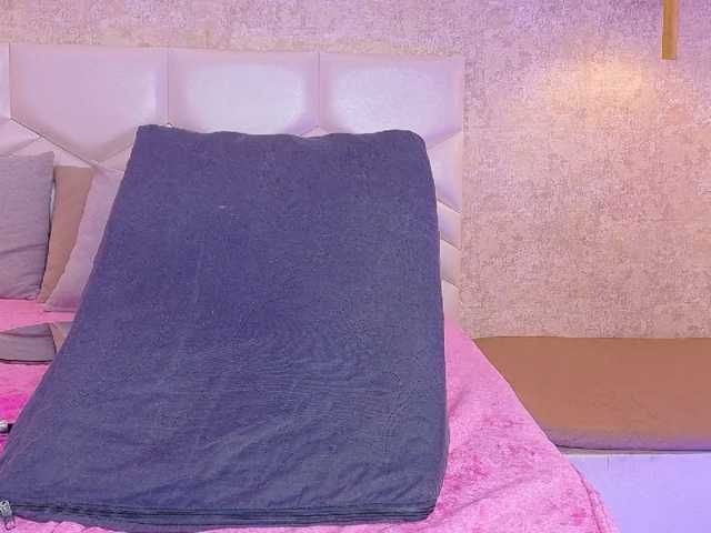 AriiNovoa live cam on BongaCams