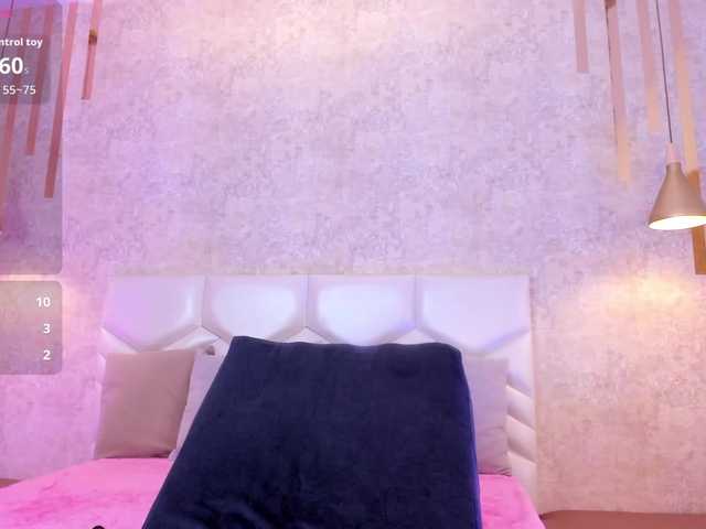 AriiNovoa live cam on BongaCams