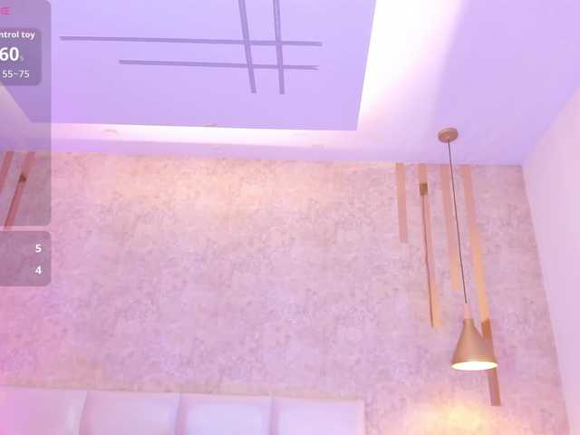 AriiNovoa live cam on BongaCams