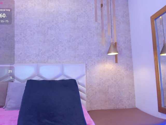 AriiNovoa live cam on BongaCams
