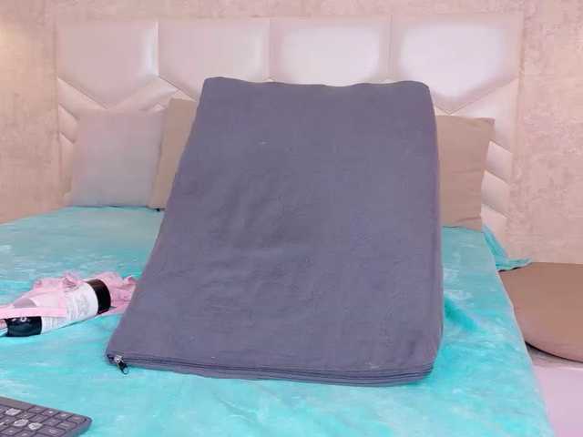 AriiNovoa live cam on BongaCams