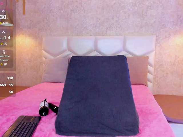 AriiNovoa live cam on BongaCams
