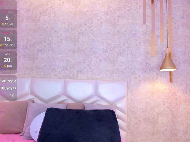 AriiNovoa live cam on BongaCams