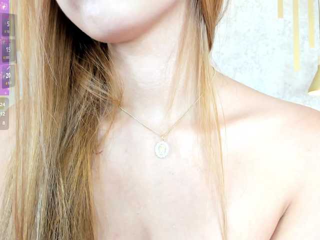 AriiNovoa live cam on BongaCams