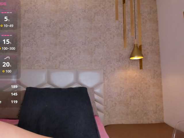 AriiNovoa live cam on BongaCams