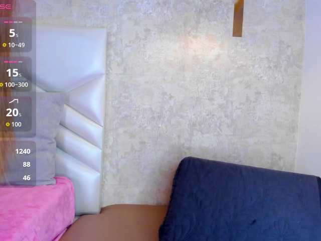 AriiNovoa live cam on BongaCams