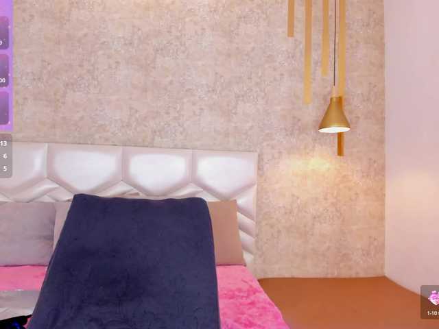 AriiNovoa live cam on BongaCams