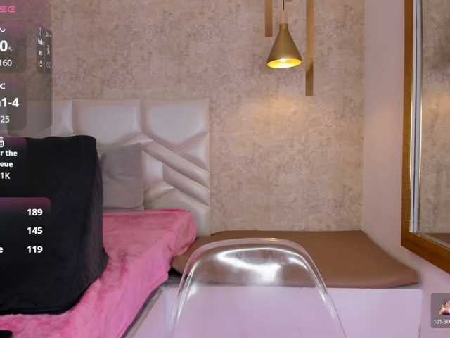 AriiNovoa live cam on BongaCams