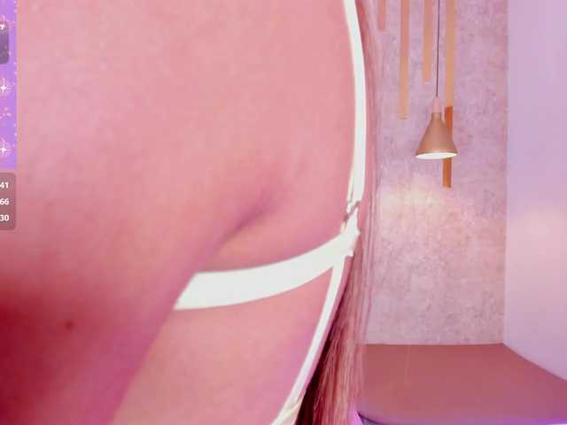 AriiNovoa live cam on BongaCams
