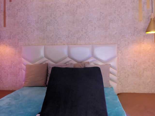 AriiNovoa live cam on BongaCams