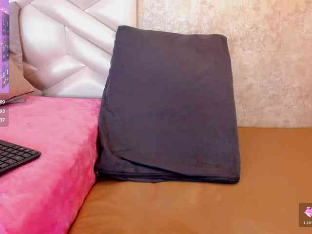 AriiNovoa webcam
