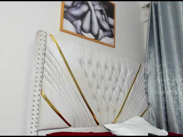 Little-Freak live cam on BongaCams