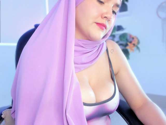salma-isawwi live cam on BongaCams