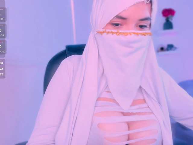 salma-isawwi live cam preview