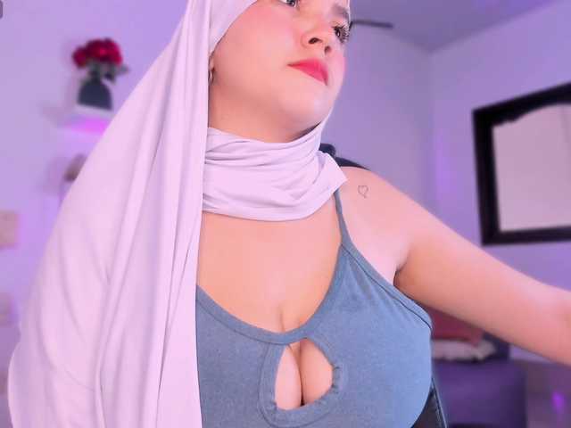 salma-isawwi live cam on BongaCams