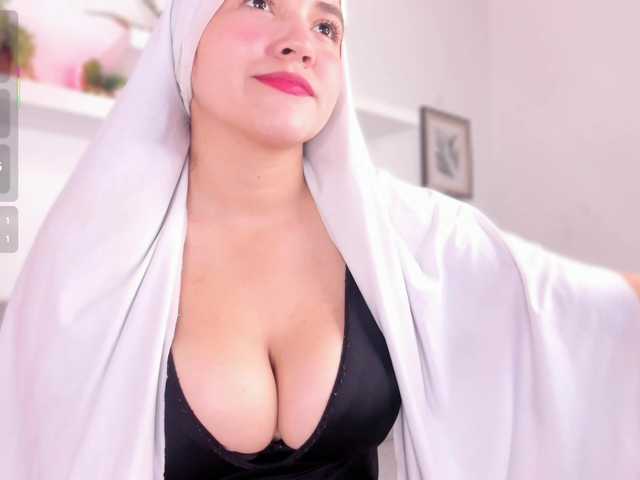 salma-isawwi live cam on BongaCams
