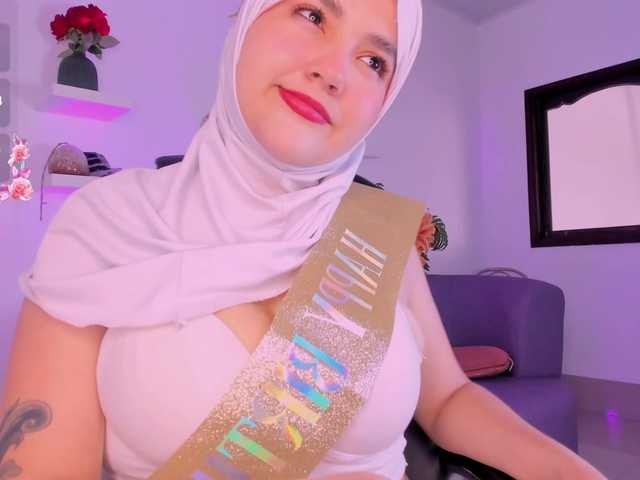 salma-isawwi live cam on BongaCams