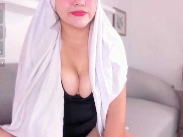salma-isawwi live cam on BongaCams