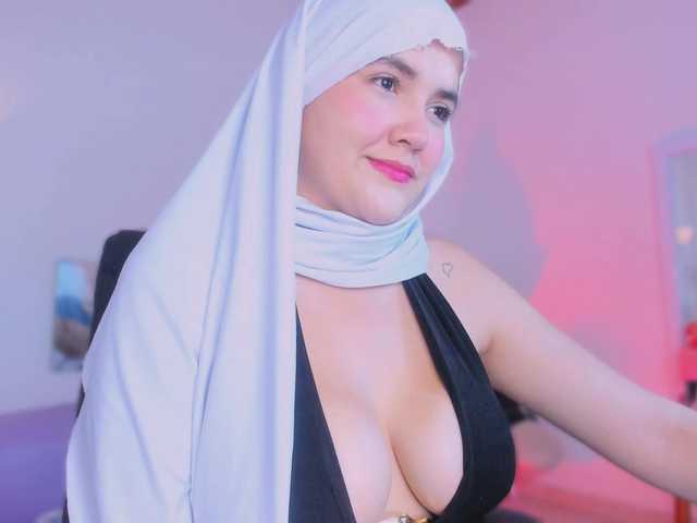 salma-isawwi live cam on BongaCams