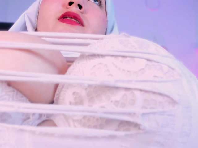 salma-isawwi live cam on BongaCams