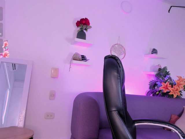 salma-isawwi live cam on BongaCams