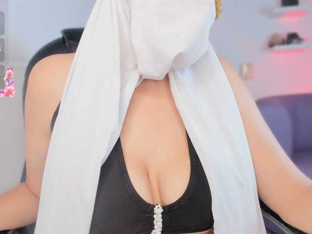 salma-isawwi live cam on BongaCams