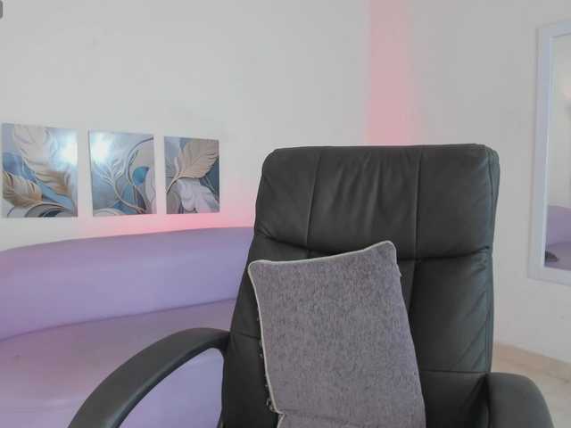 Chat with salma-isawwi live cam