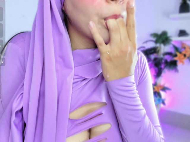 salma-isawwi live cam on BongaCams