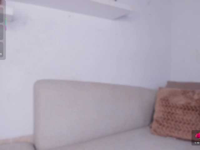 salma-isawwi live cam preview