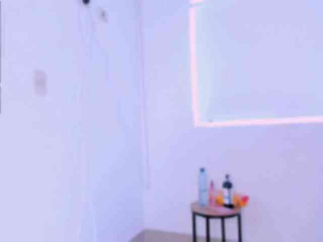 salma-isawwi webcam