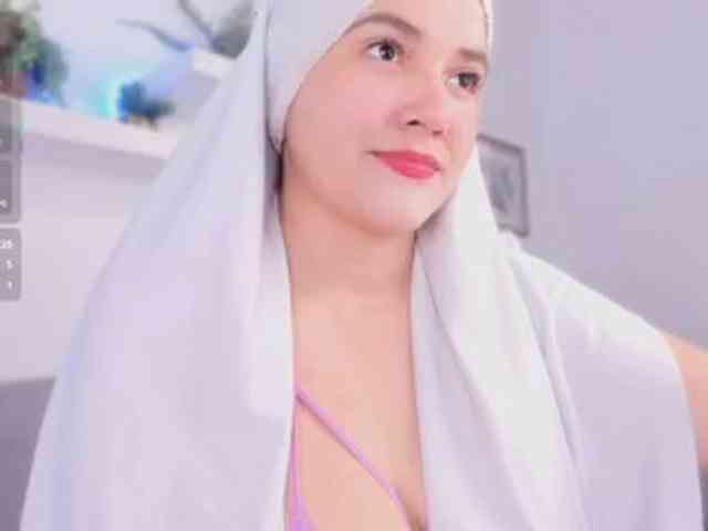 salma-isawwi webcam