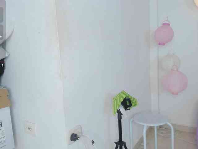 salma-isawwi webcam