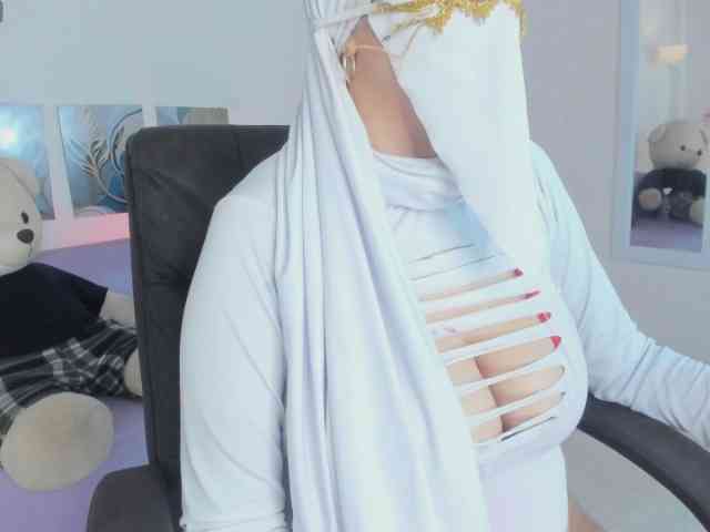 salma-isawwi Live Webcam on BongaCams