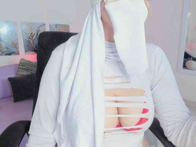 salma-isawwi webcam