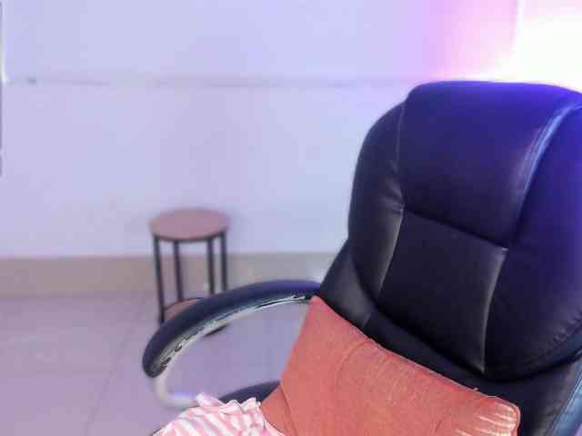 salma-isawwi webcam