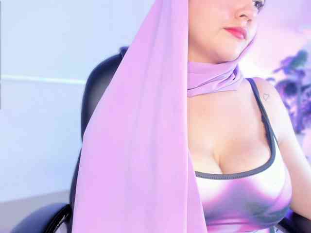 Model: salma-isawwi