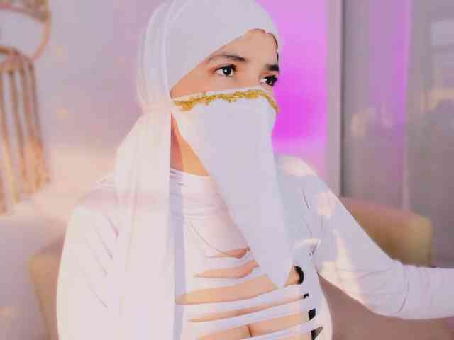 nude chatroom Salma-isawwi