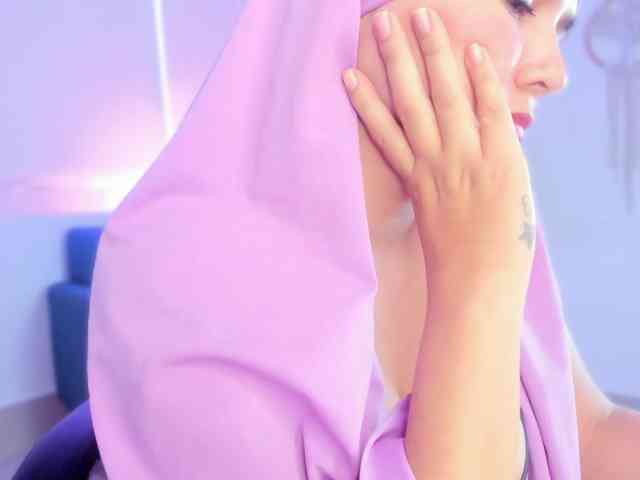 salma-isawwi webcam