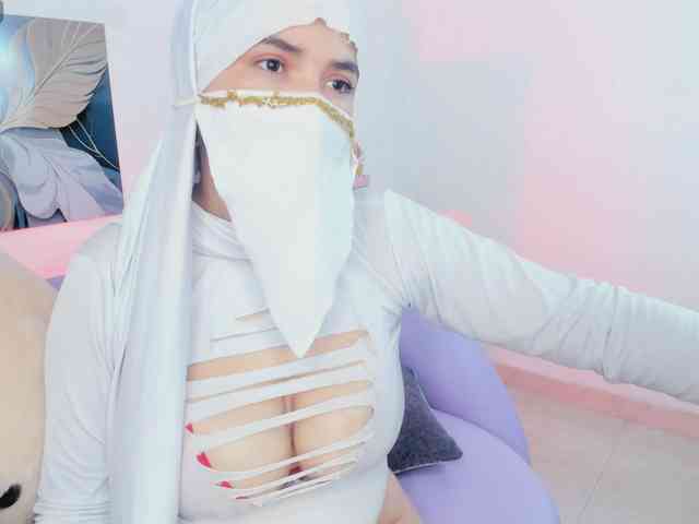 salma-isawwi webcam