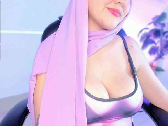 Model: salma-isawwi