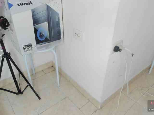 salma-isawwi webcam