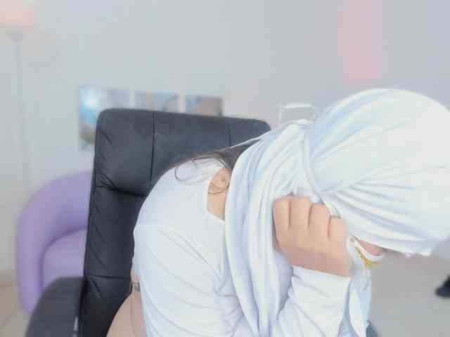 salma-isawwi webcam