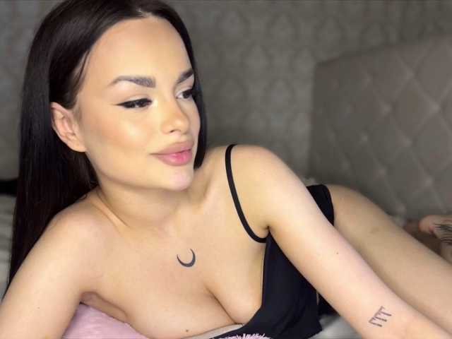 Lola-li live cam on BongaCams